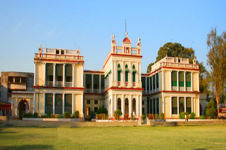 https://cache.careers360.mobi/media/colleges/social-media/media-gallery/18568/2018/12/29/Campus View of Patna College Patna_Campus-View.jpg